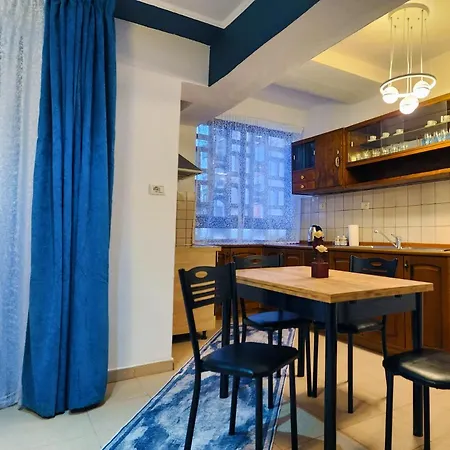Апартаменты Center Apartment, 30m From Center. Тирана