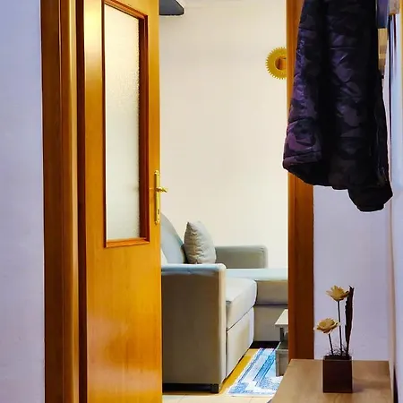Apartment Center Apartment, 30m From Center. *