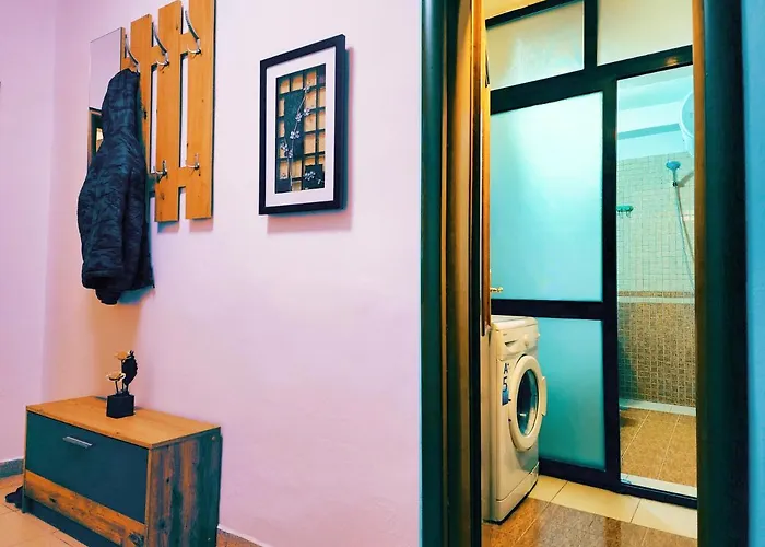 Center Apartment, 30m From Center. アパート